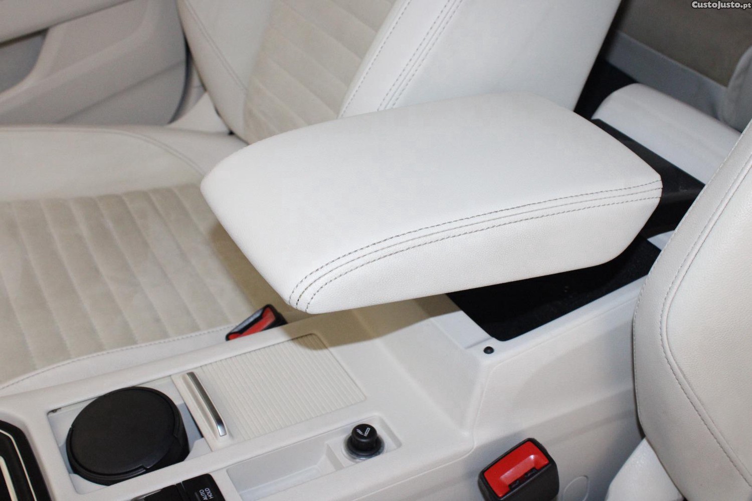 Volkswagen Passat VARIANT 2.0 TDI HIGHLINE DSG (AUTO) — fotografia 12