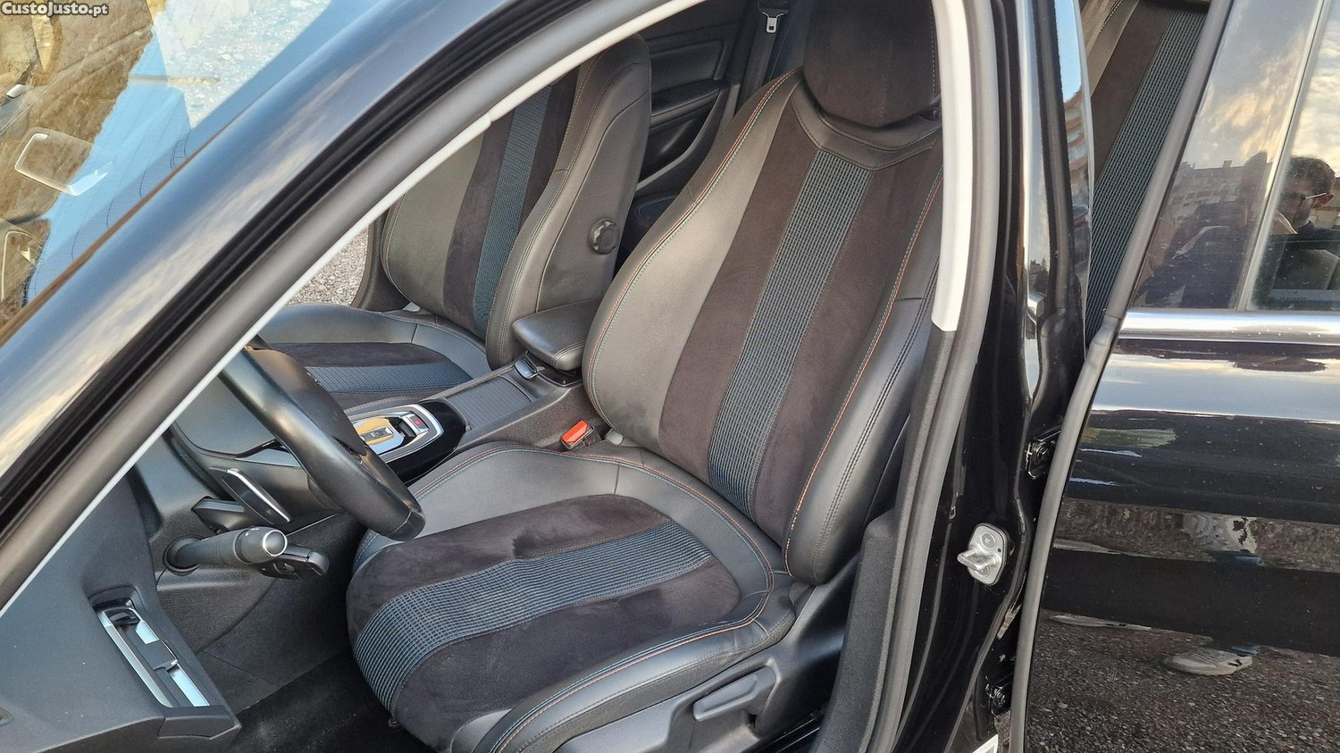 Peugeot 308 SW 1.5 BlueHDi Allure EAT8 — fotografia 4