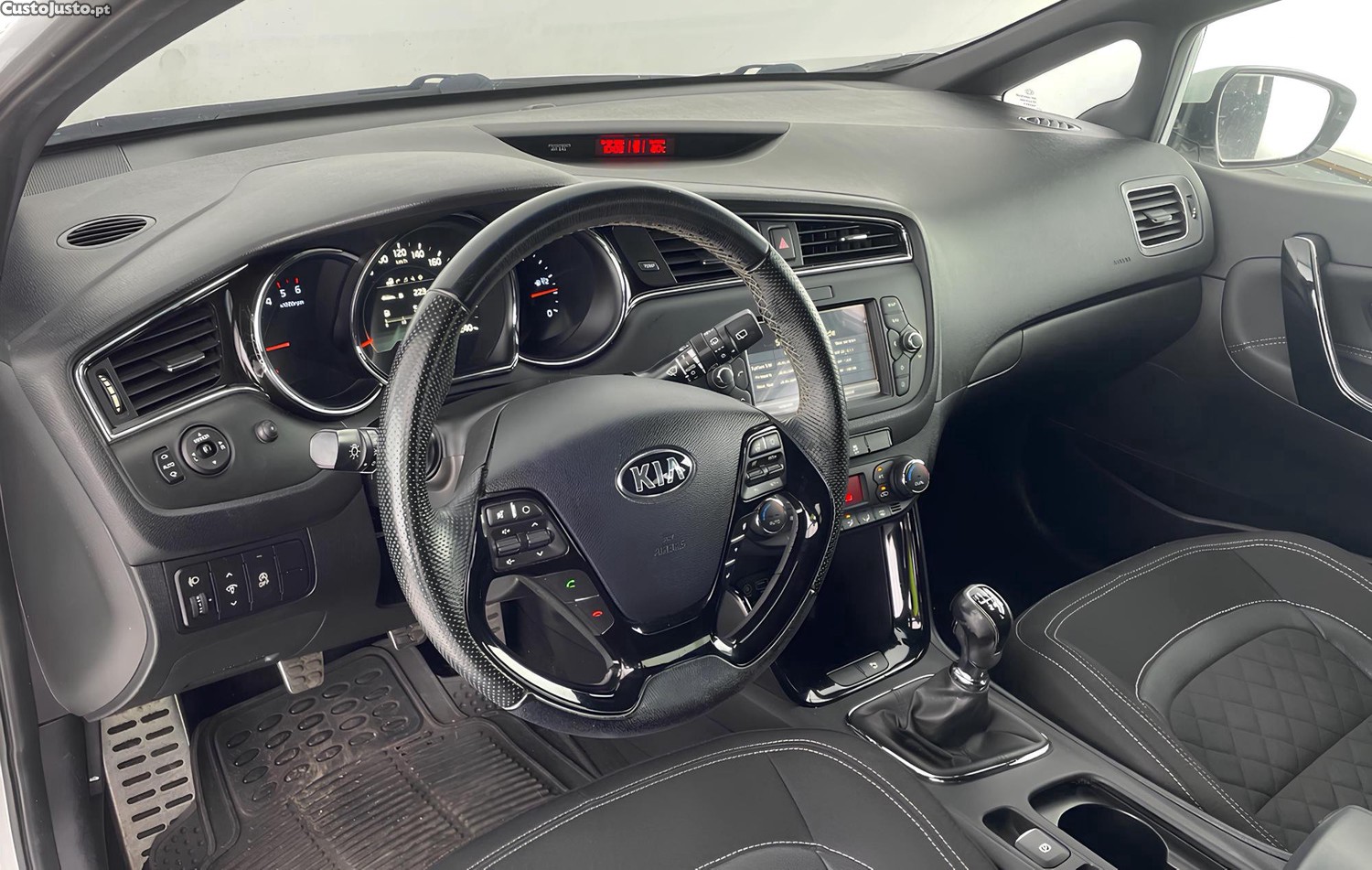 Kia Ceed SW 1.6CRDi GT Line 136cv — fotografia 6