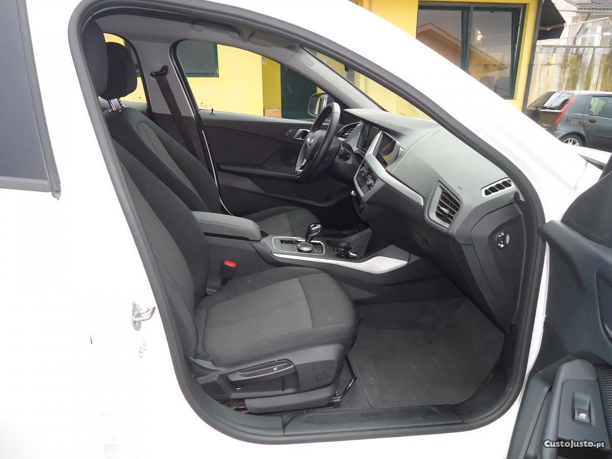 BMW 116 D Corporate Edition Auto — fotografia 2