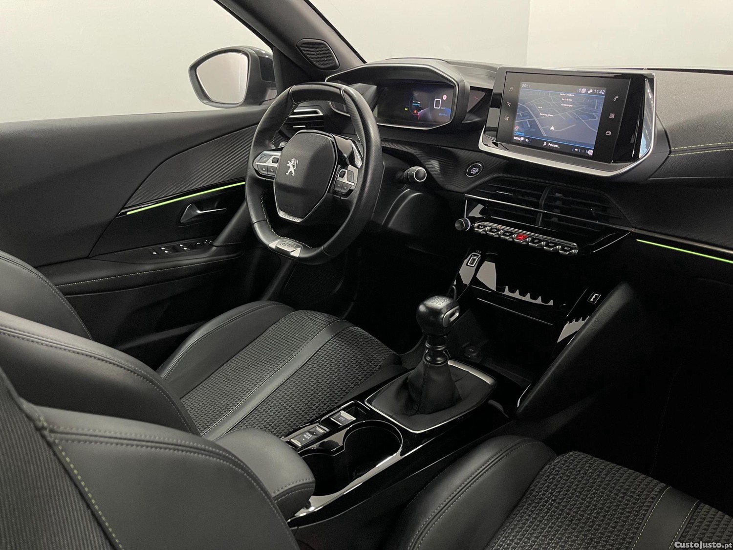Peugeot 2008 1.2 Pure Tech GT — fotografia 5