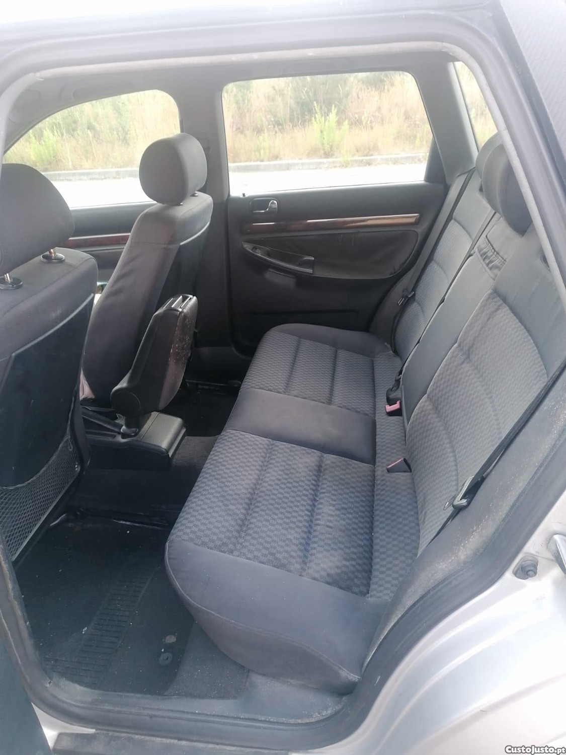 Audi A4 1.9TDI — fotografia 6