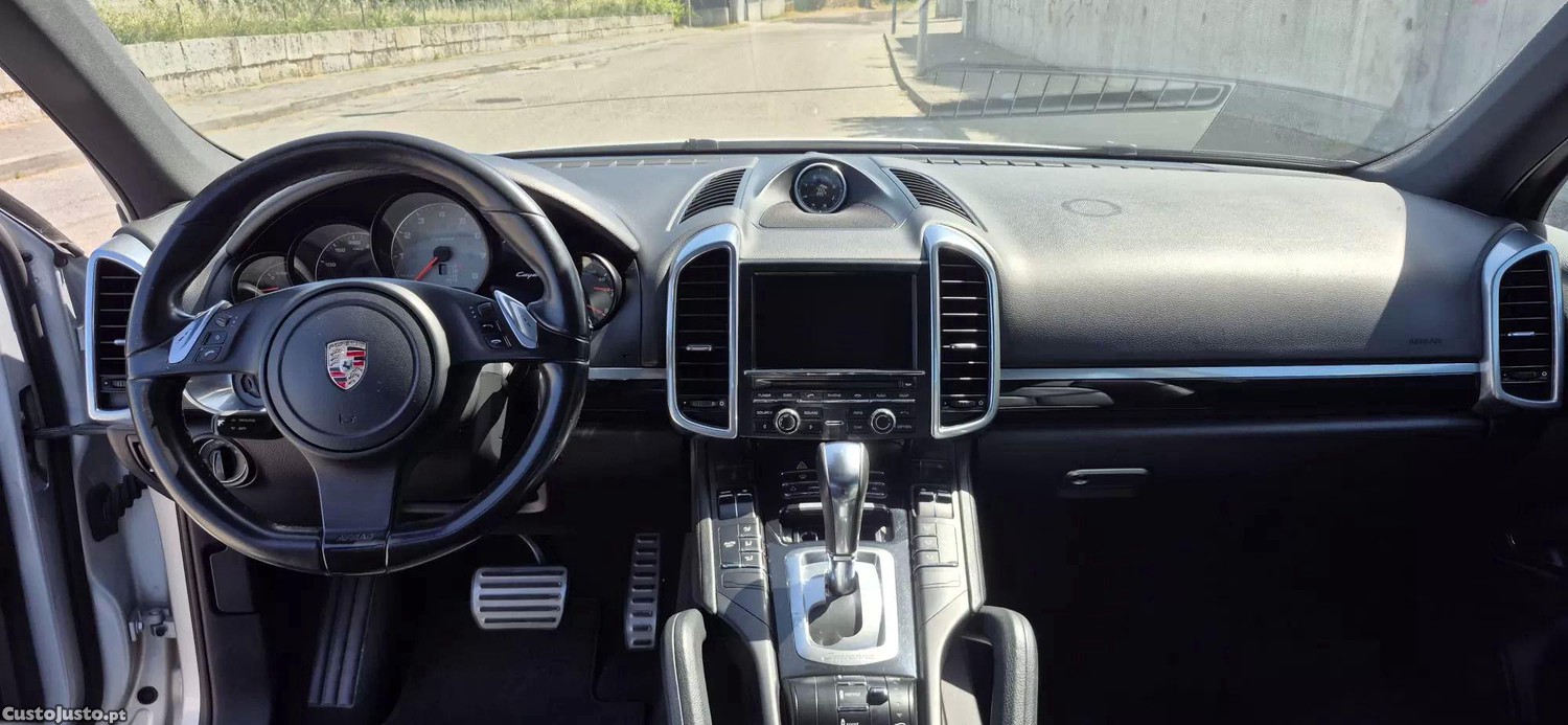 Porsche Cayenne S — fotografia 12