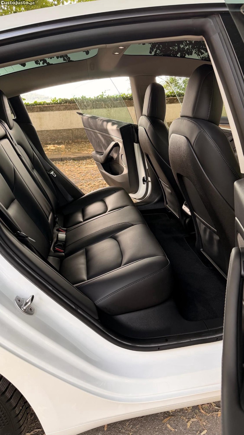 Tesla Model 3 Standard Range Plus — fotografia 7