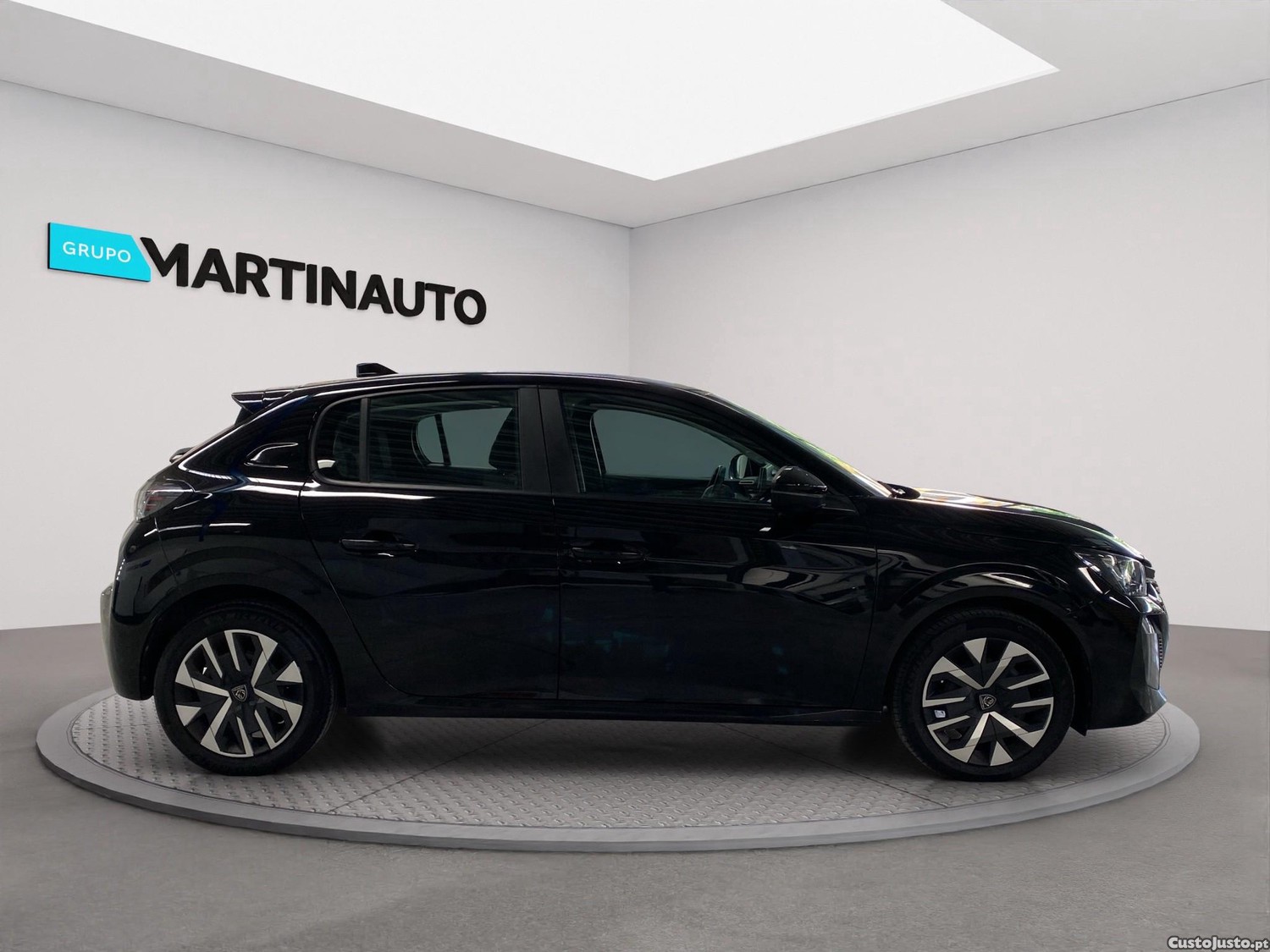 Peugeot 208 1.2 PureTech Active — fotografia 18