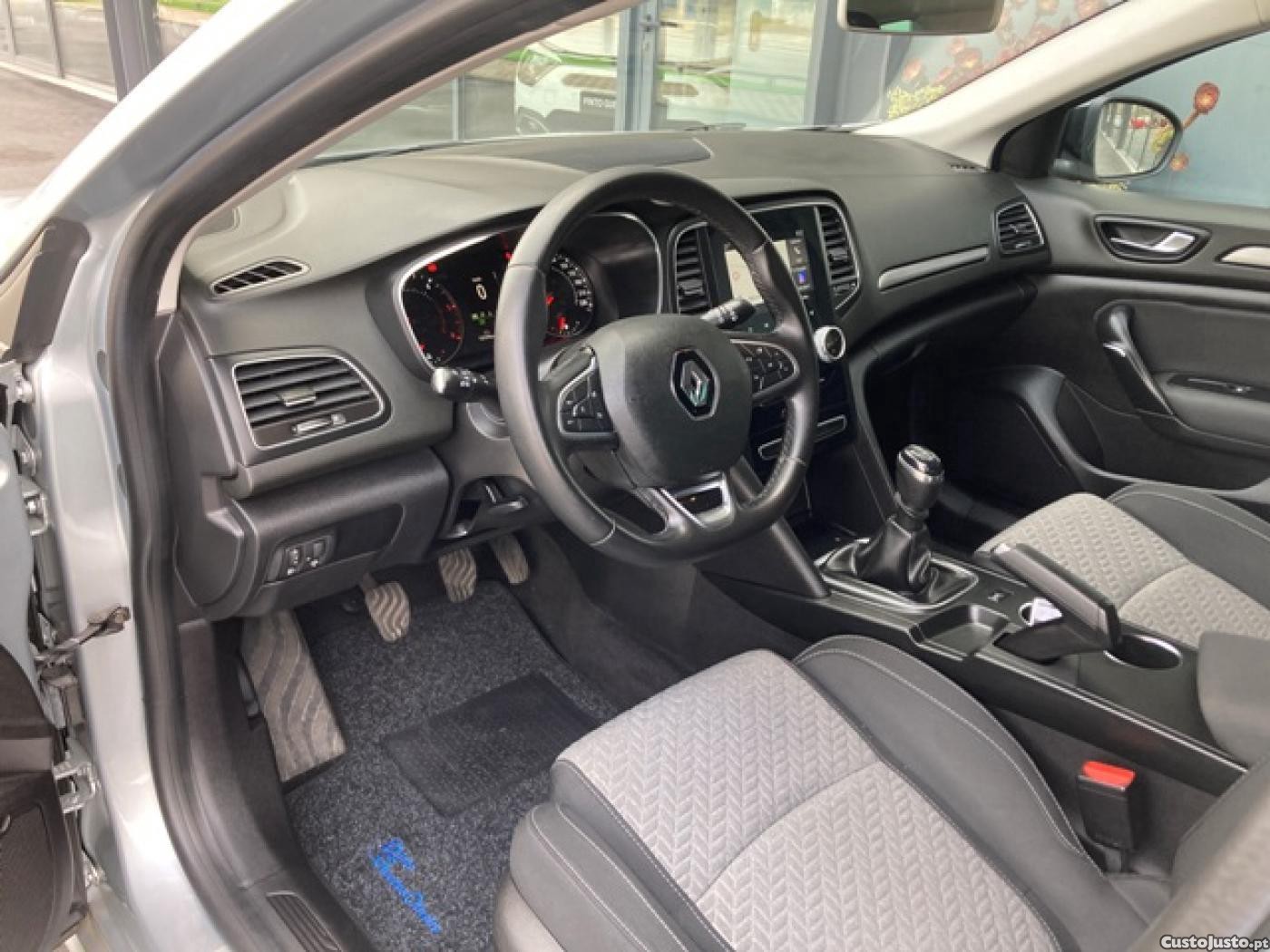 Renault Mégane 1.5 Blue dCi Limited — fotografia 15