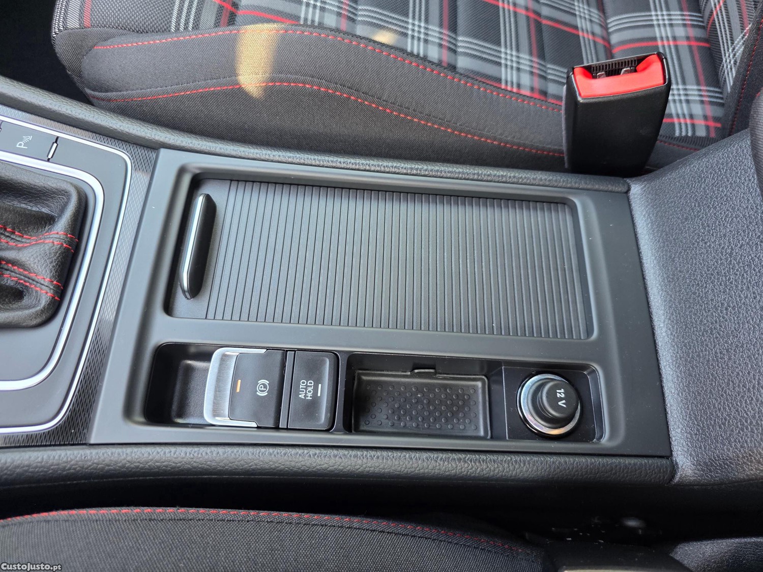 Volkswagen Golf VII 2.0 TSFI DSG GTI PERFORMANCE 230CV — fotografia 14