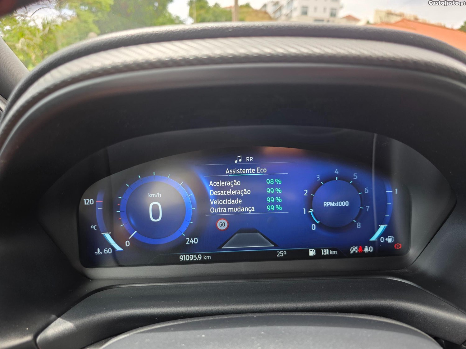 Ford Puma 1.0 ECOBOOST HYBRID ST-LINE 125CV — fotografia 32