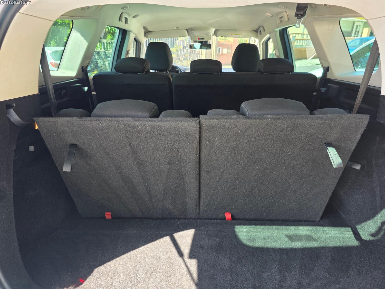 Renault Scénic 1.5 DCI LIMITED 7LUGARES — fotografia 32