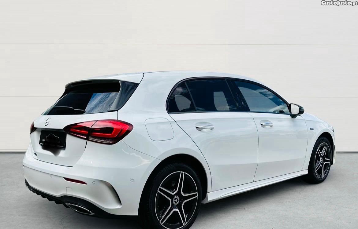 Mercedes-Benz A 250 AMG e Híbrido PlugIn — fotografia 4