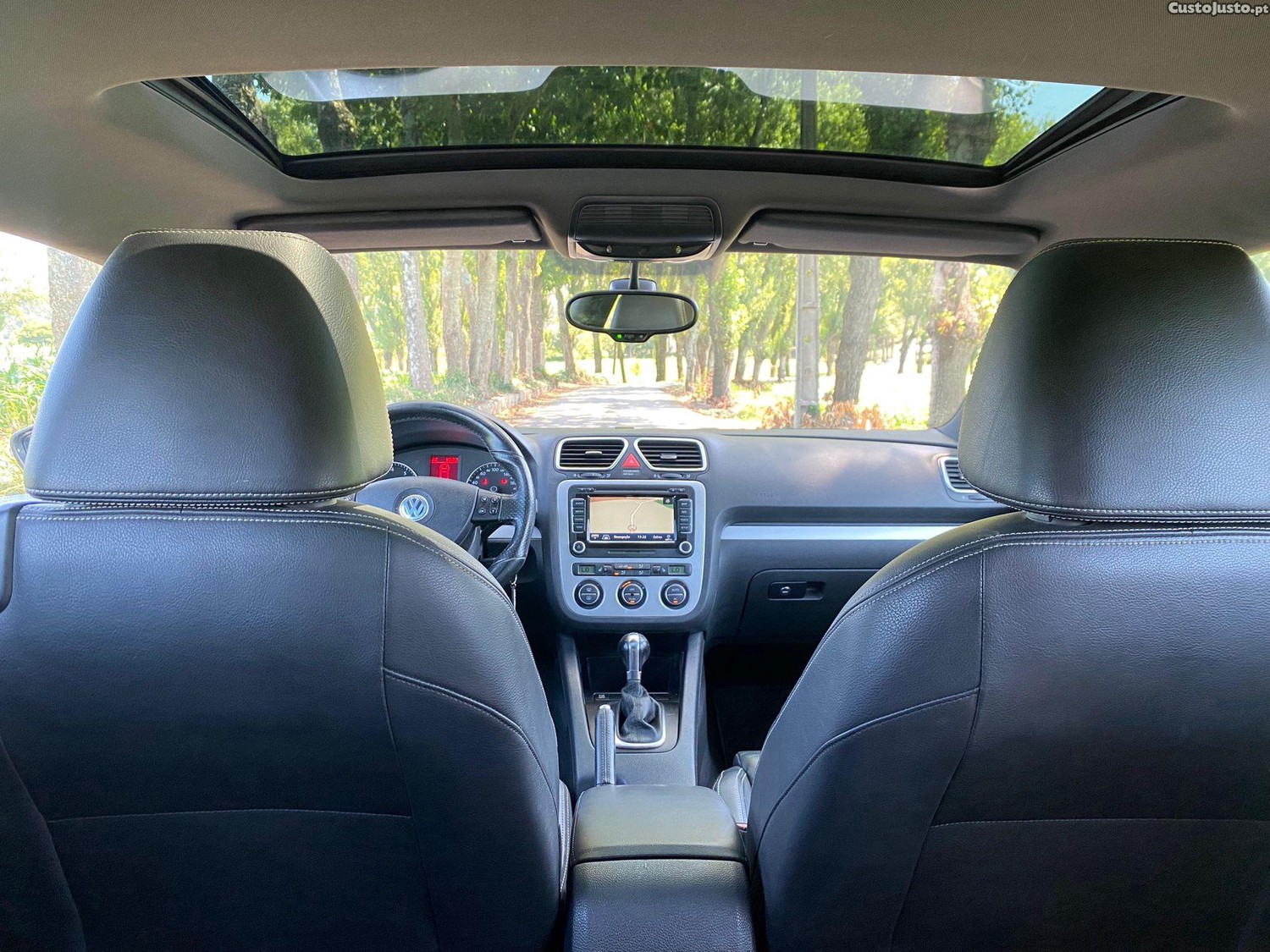 Volkswagen Scirocco 2.0 TSI DSG — fotografia 3