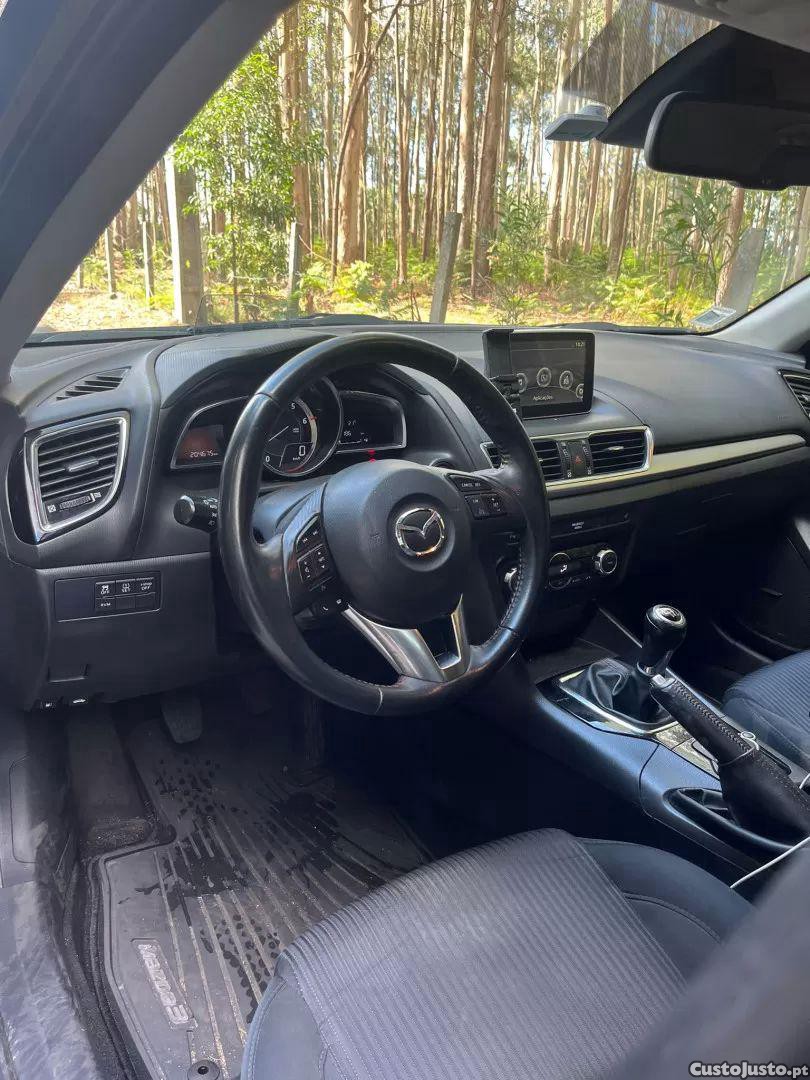 Mazda 3 M 1.5 sky-d e.at p.l.w.+p.ht navi — fotografia 4