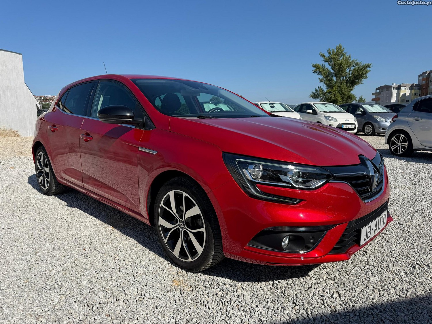 Renault Mégane 1.5 Blue dCi Limited J17 — fotografia 12