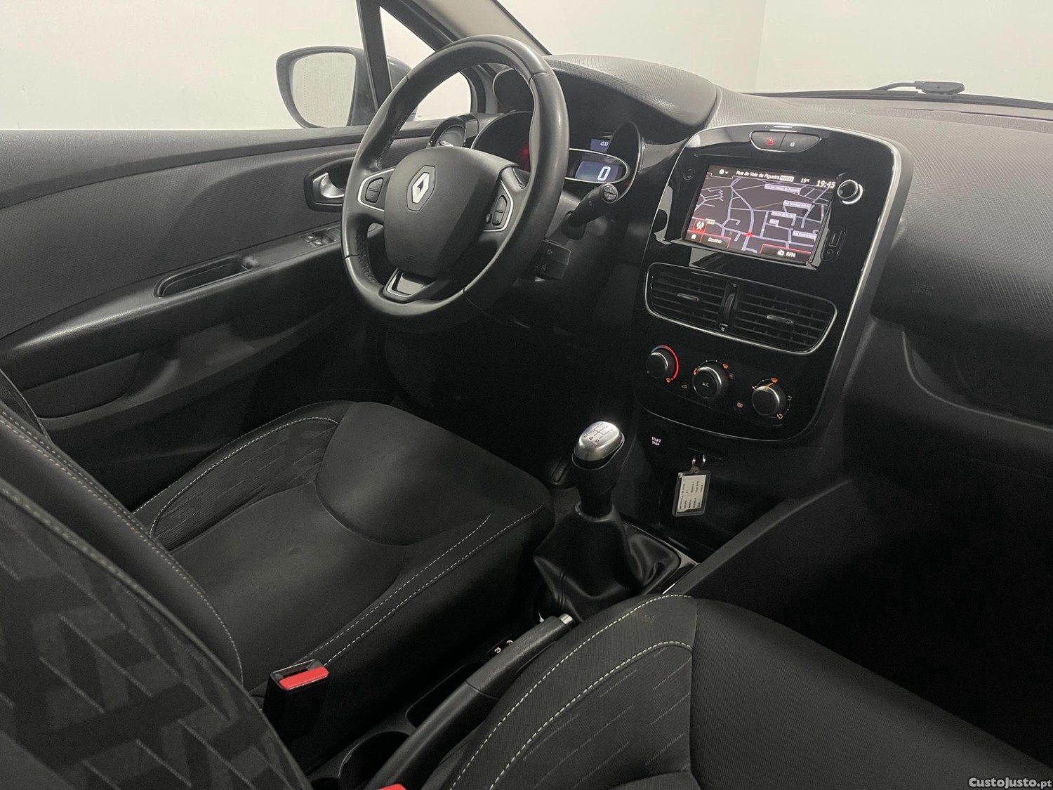 Renault Clio Sport Tourer 0.9TCE Limited — fotografia 5