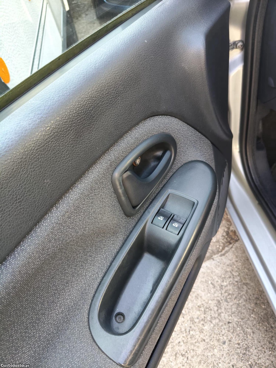 Renault Clio 1.5 dci — fotografia 5