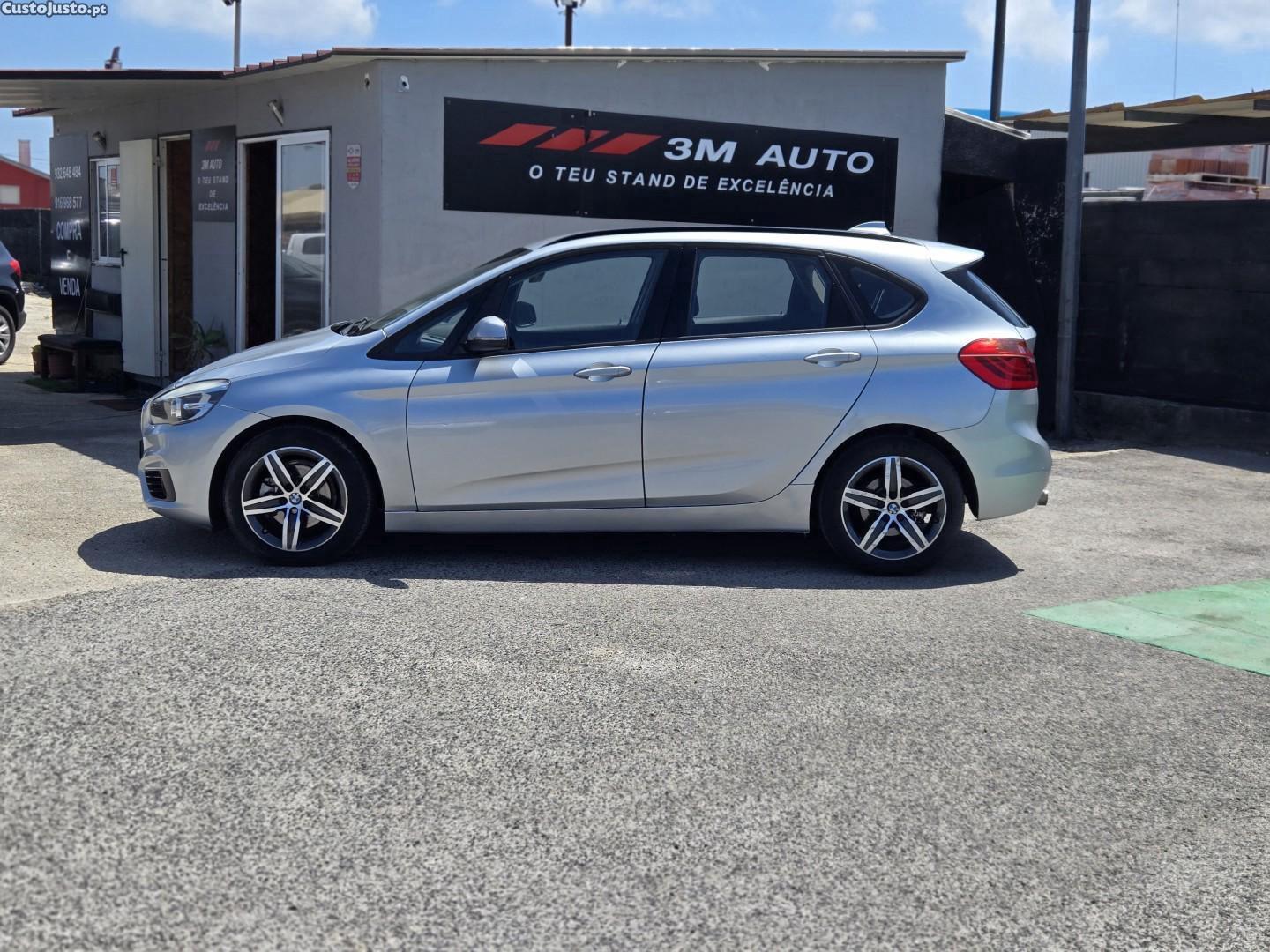 BMW 216 Active Tourer d Advantage — fotografia 9