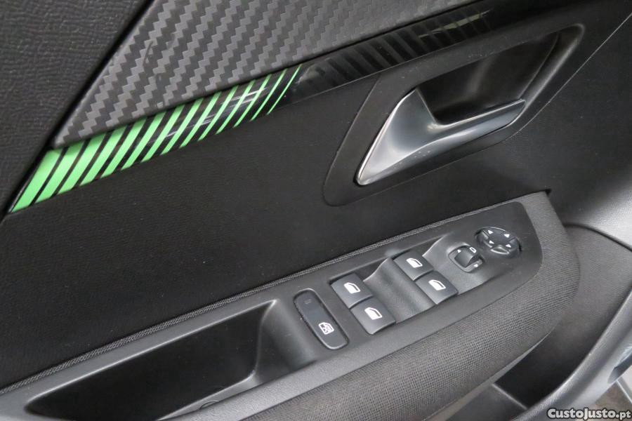 Peugeot 208 1.2 PureTech Active — fotografia 6