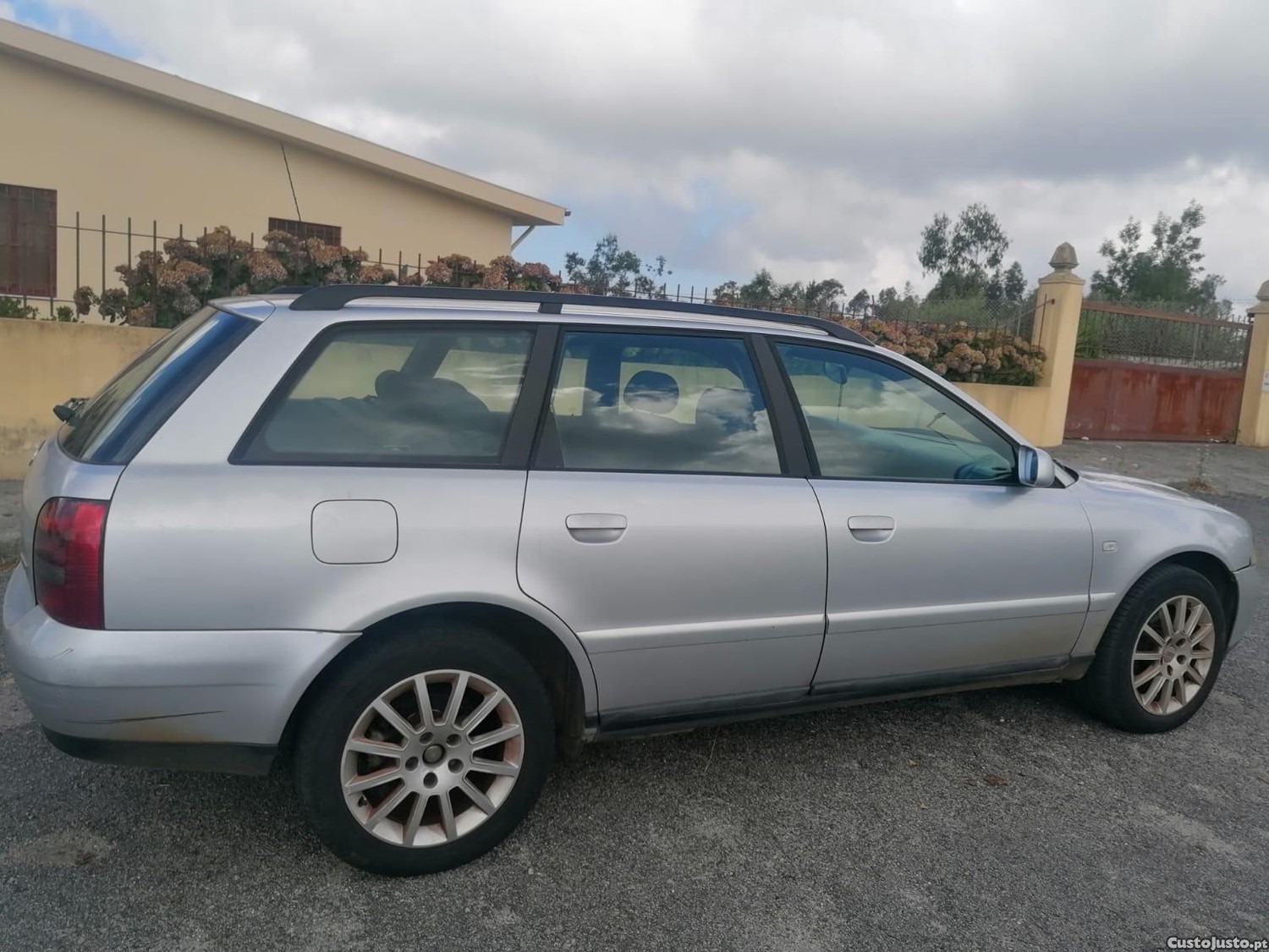 Audi A4 1.9TDI — fotografia 7