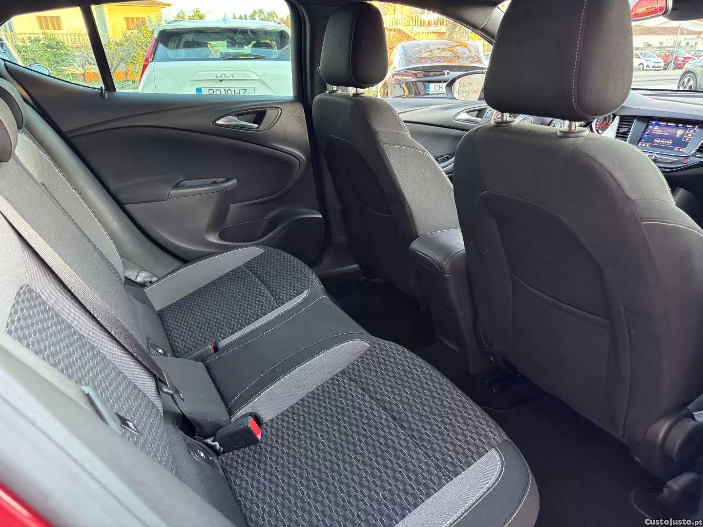 Opel Astra 1.2 t gs line — fotografia 19