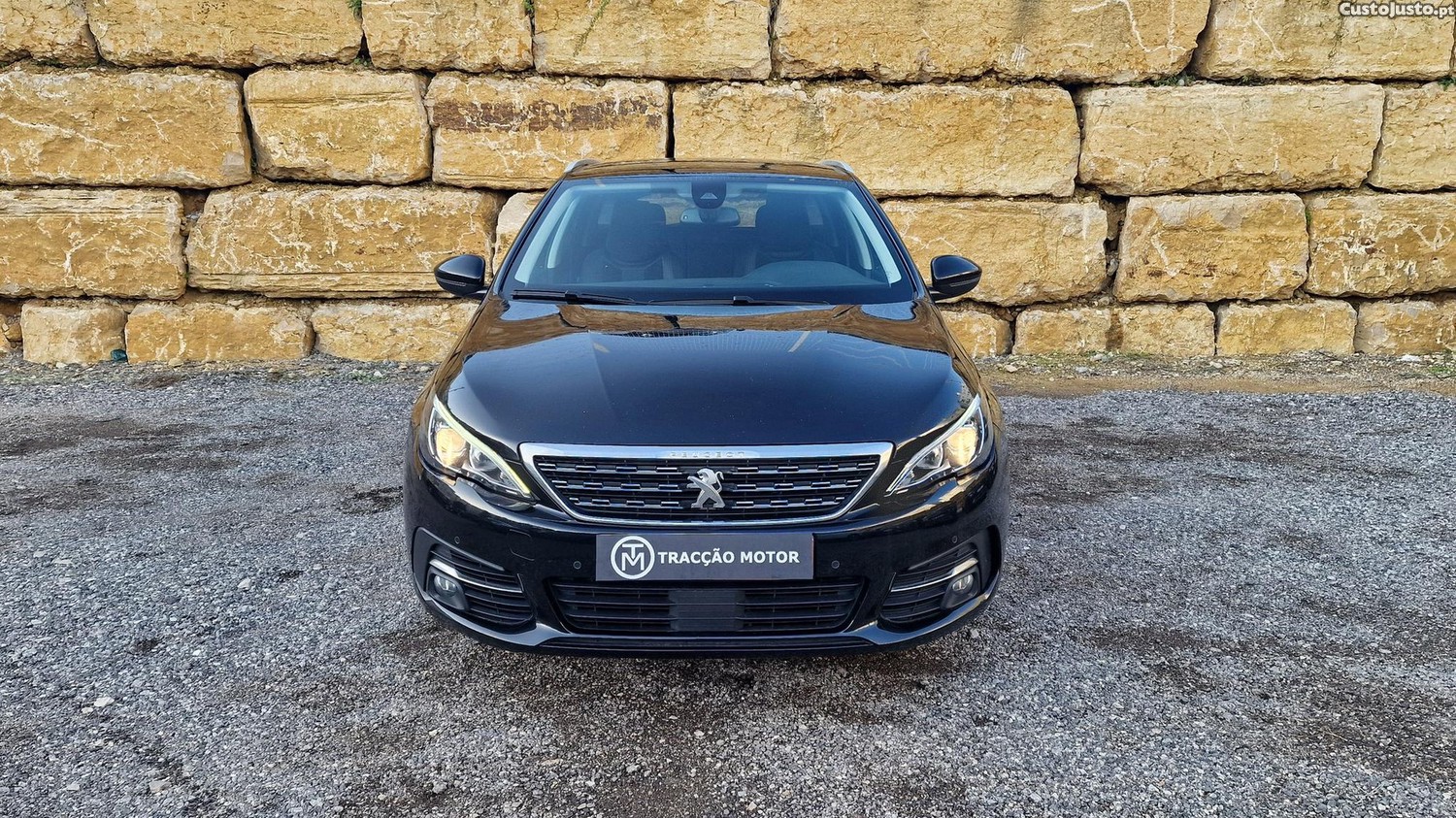Peugeot 308 SW 1.5 BlueHDi Allure EAT8 — fotografia 29