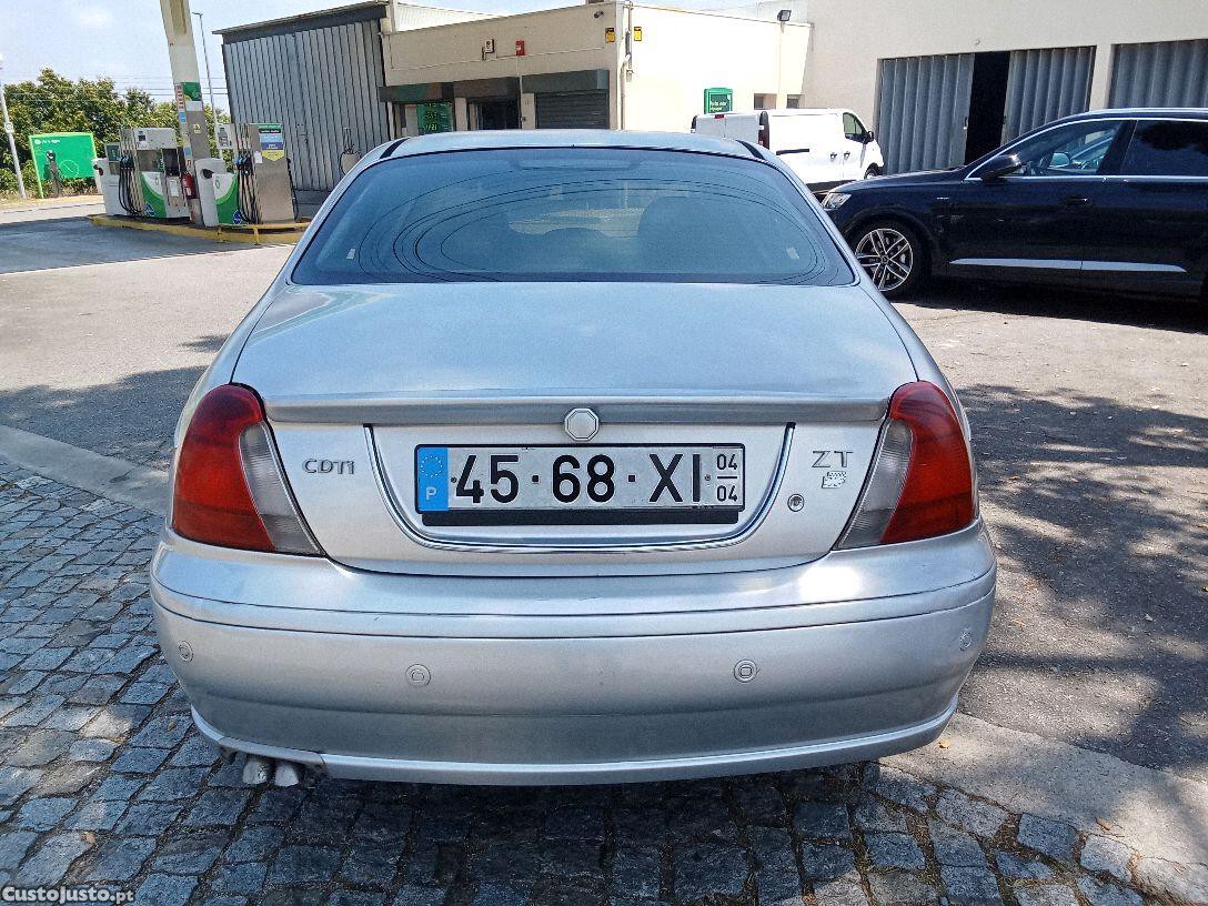 MG ZT 2.0cdti 131cv motor BMW — fotografia 6