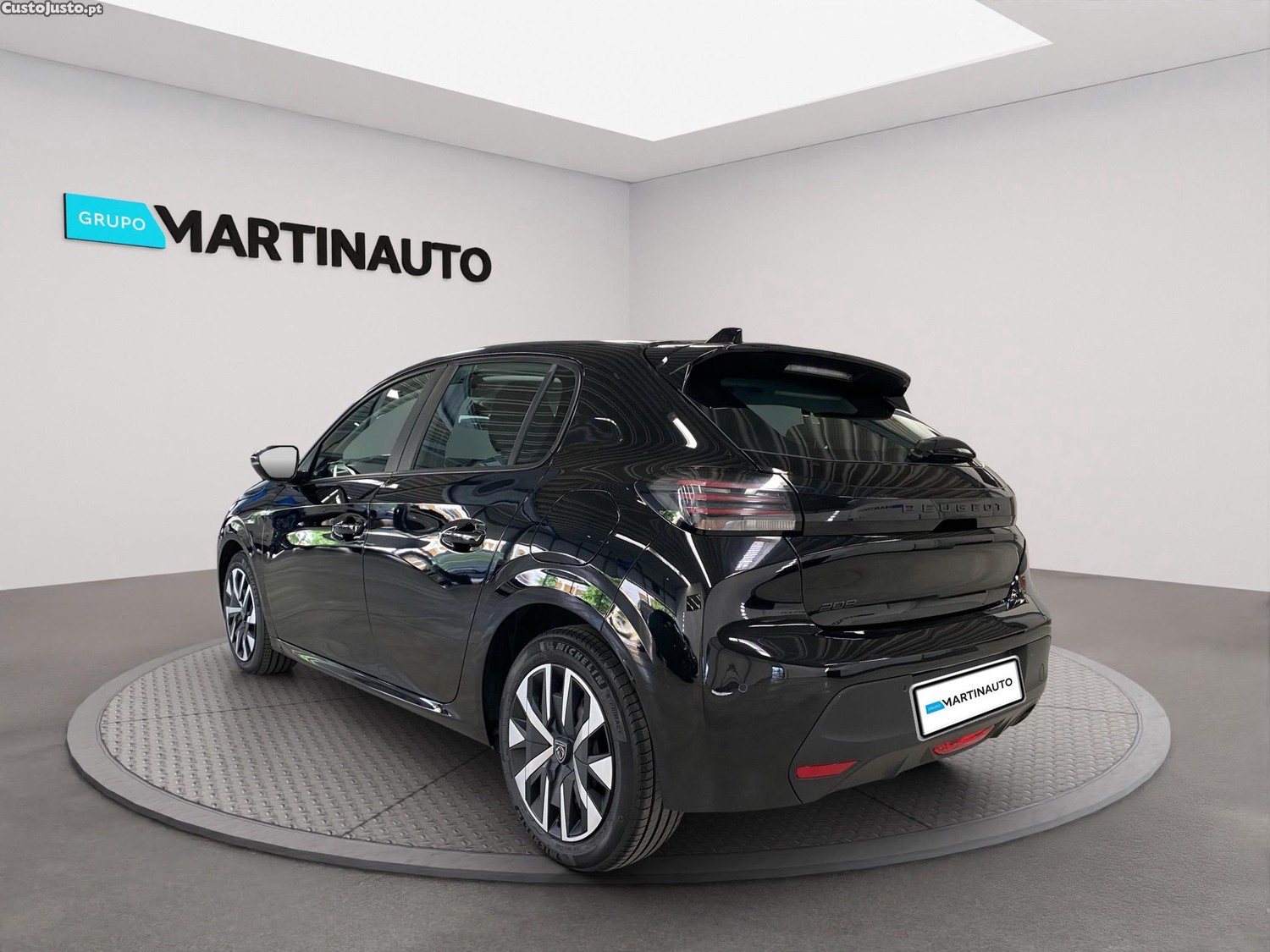 Peugeot 208 1.2 PureTech Active — fotografia 15