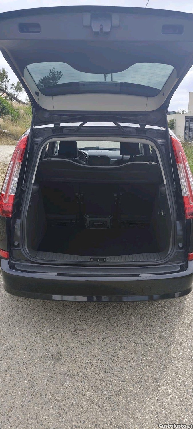 Ford C-Max titanium tdci — fotografia 4