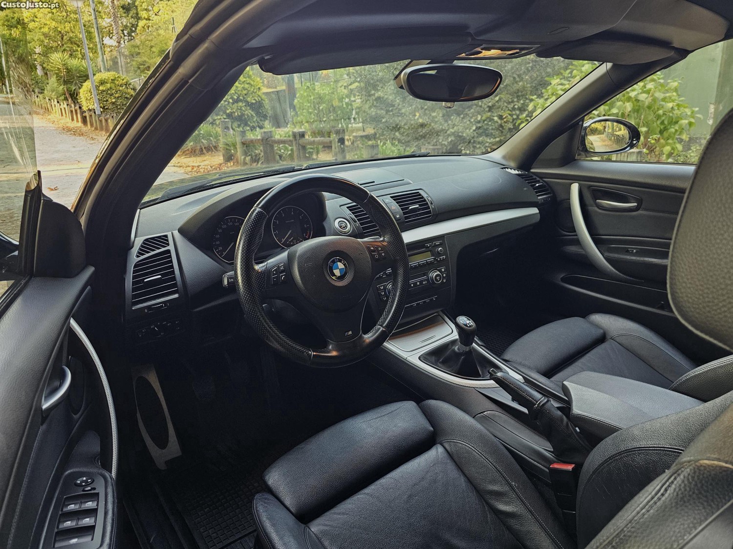 BMW 118 i Cabrio Pack M Original 156.000 km — fotografia 2