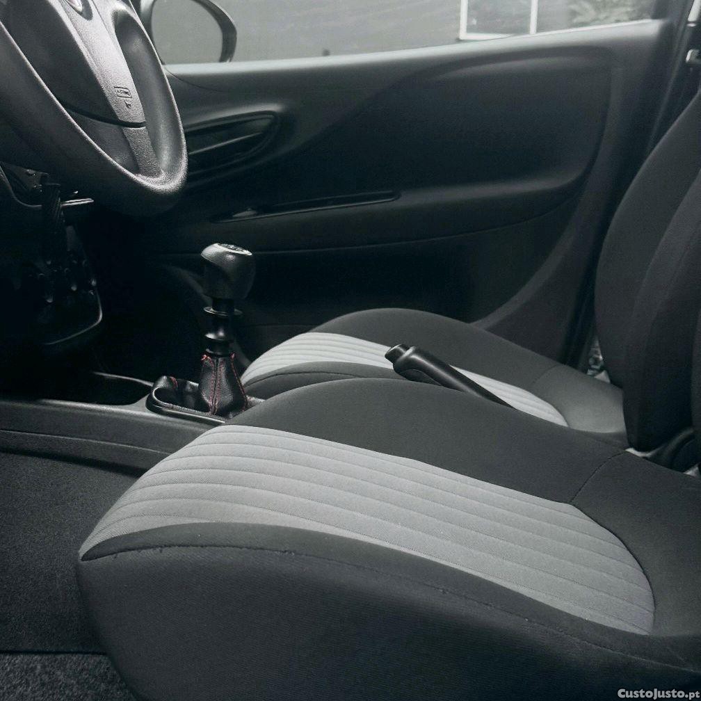 Fiat Grande Punto 1.2 Dynamic — fotografia 6
