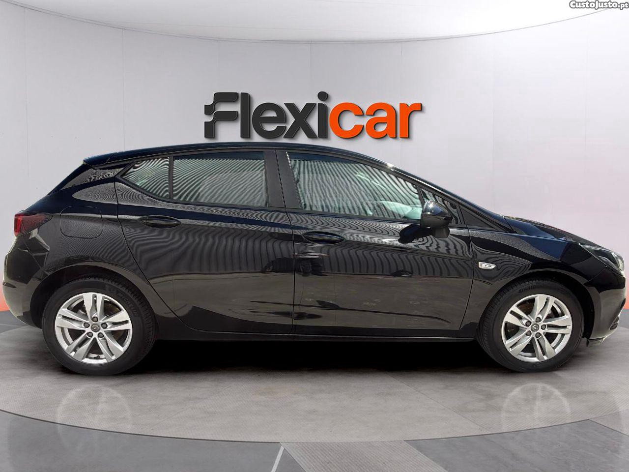 Opel Astra 1.6 CDTI Business Edition — fotografia 15