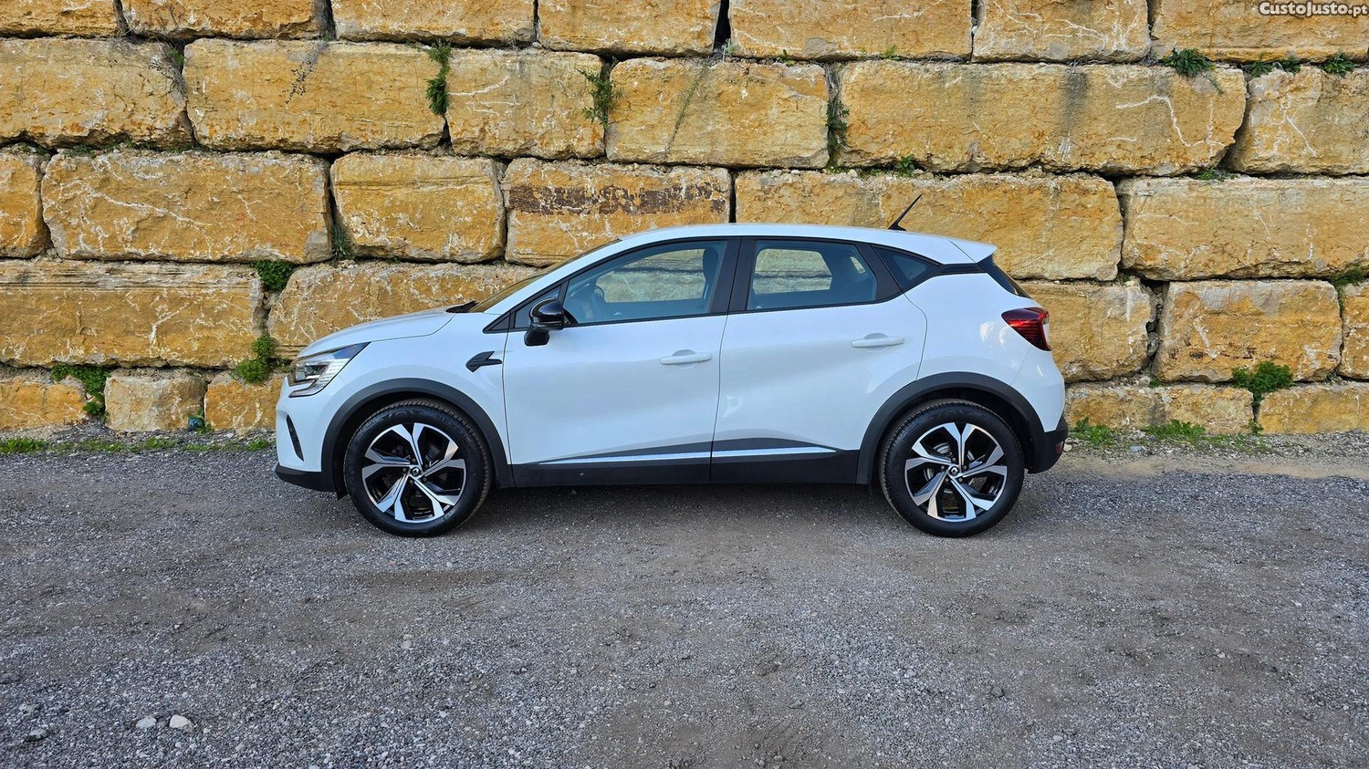 Renault Captur 1.5 BluedCi Intens - 21 — photo 3