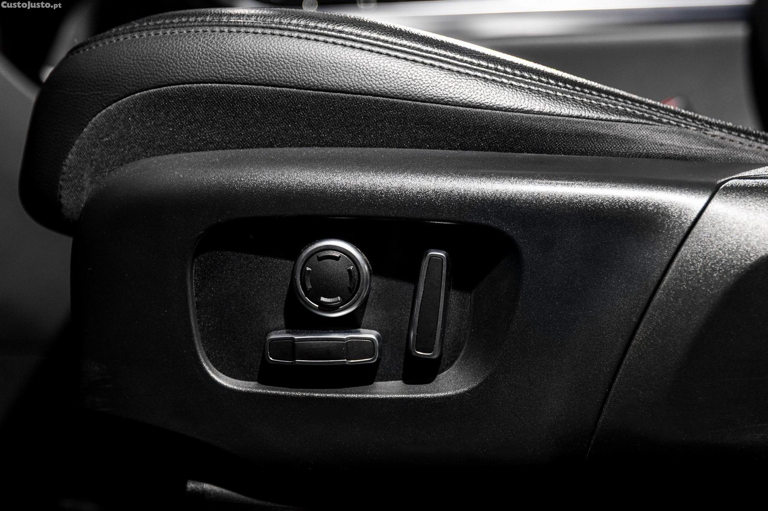 Land Rover Evoque 1.5 P160 Auto — fotografia 7