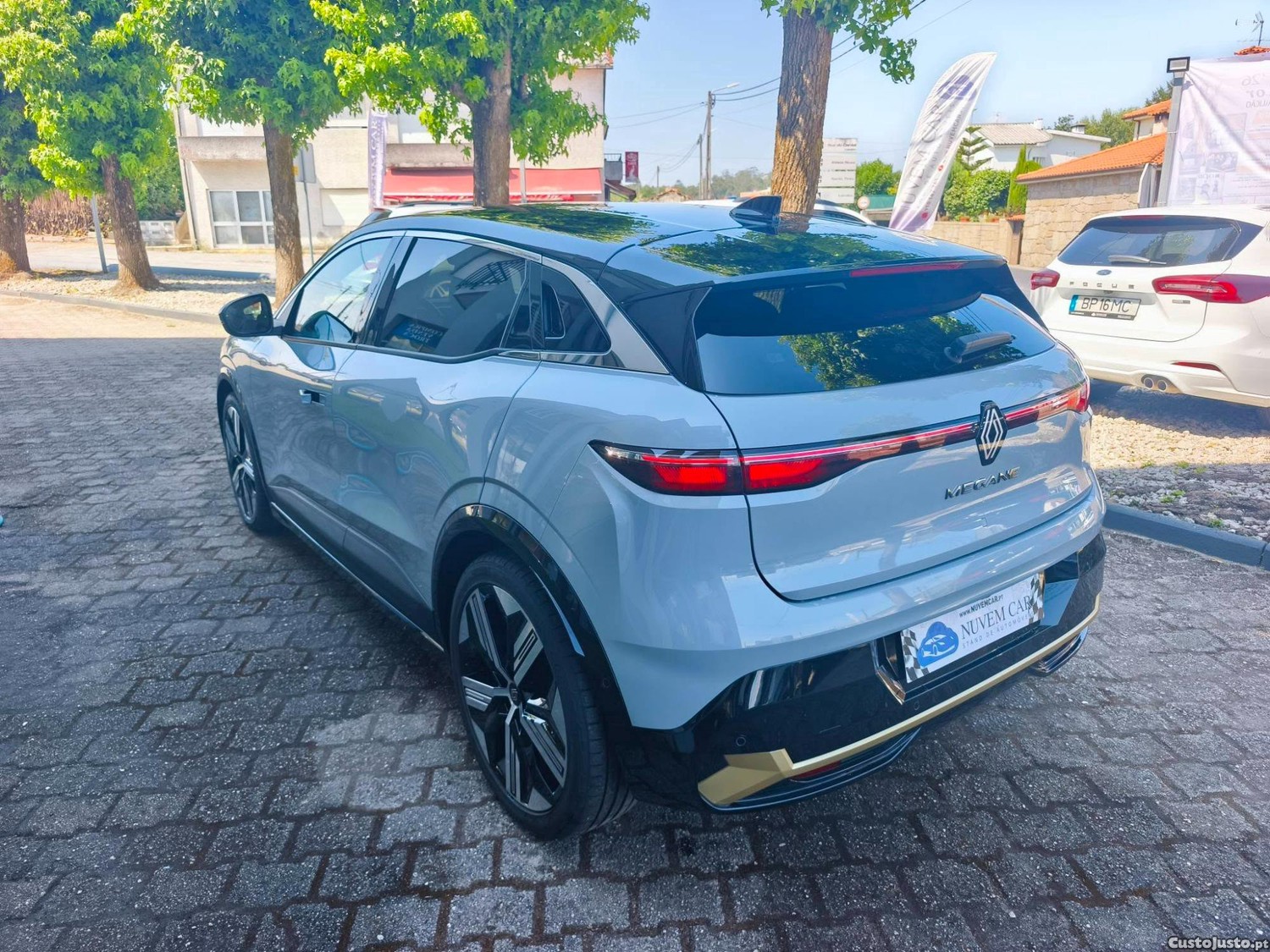 Renault Mégane E-Tech 60 EV Iconic 218 CV´s — fotografia 9