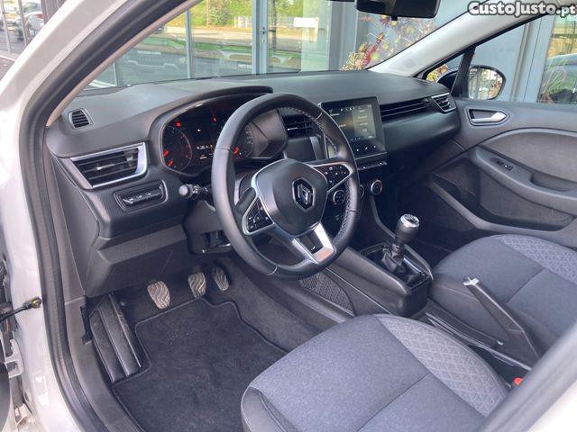 Renault Clio 1.0 TCe Evolution — fotografia 21