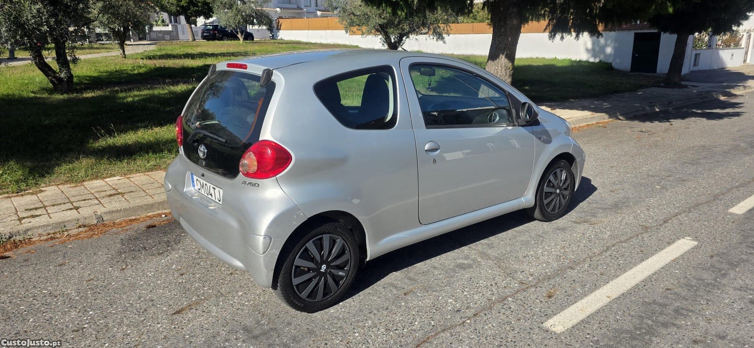 Toyota Aygo 1.0 MUITO ESTIMADO — photo 3