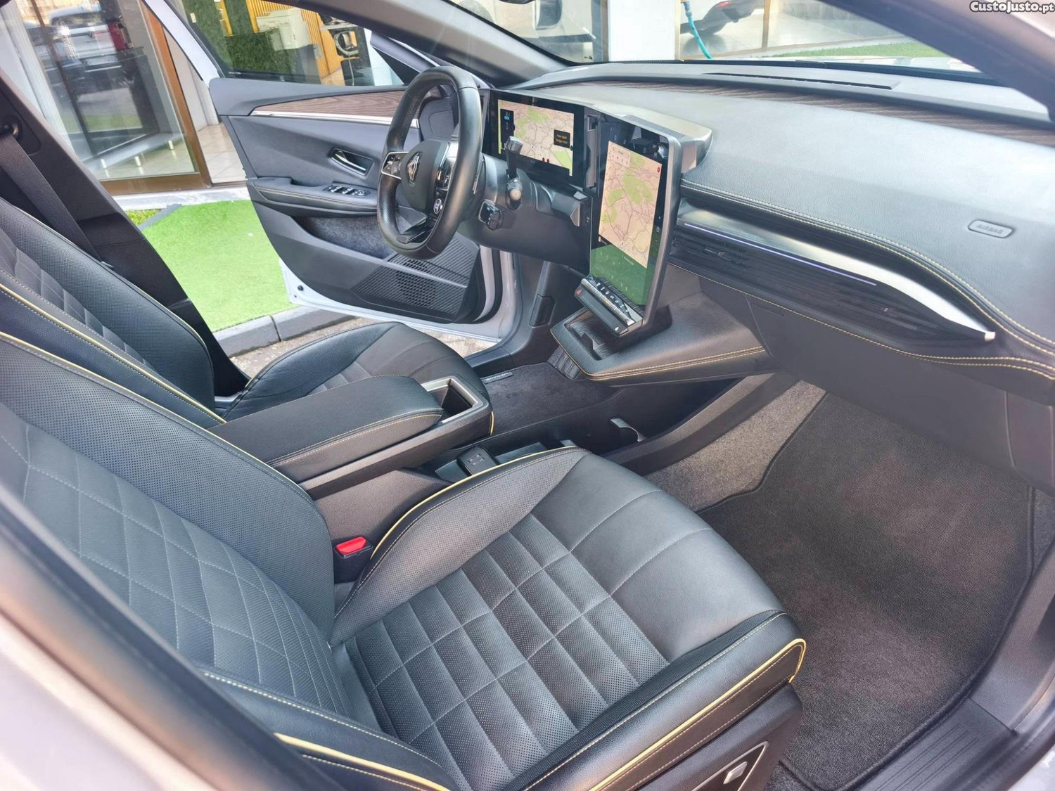 Renault Mégane E-Tech 60 EV Iconic 218 CV´s — fotografia 5