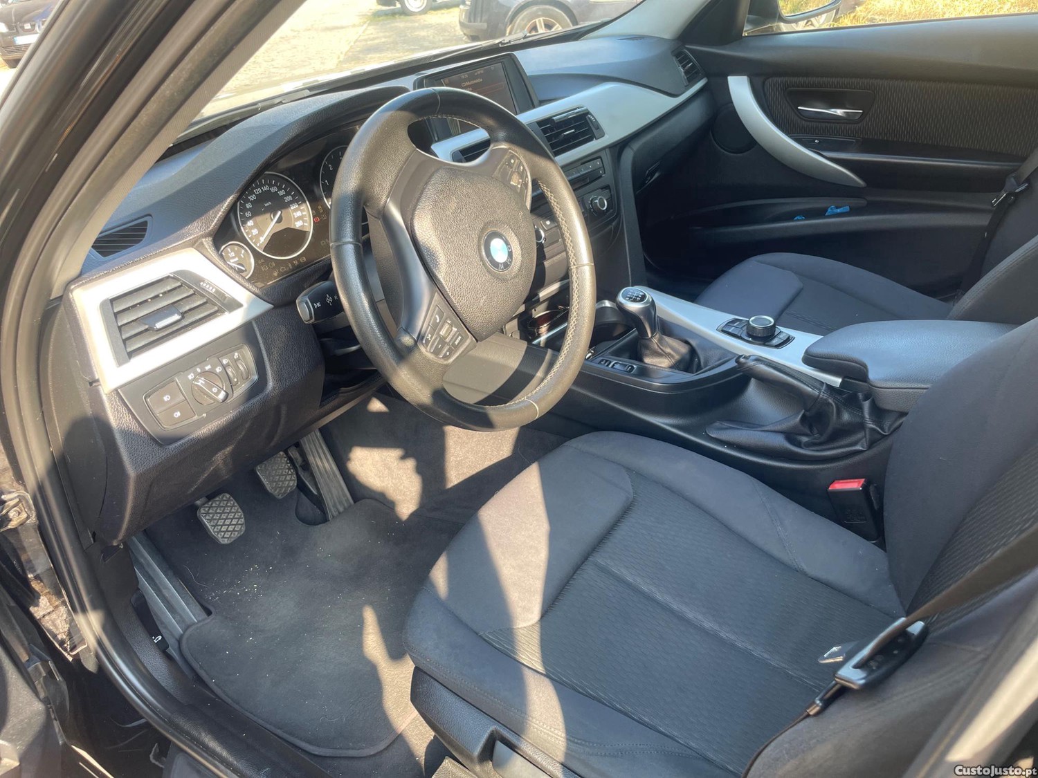 BMW 318 2.0 — fotografia 5