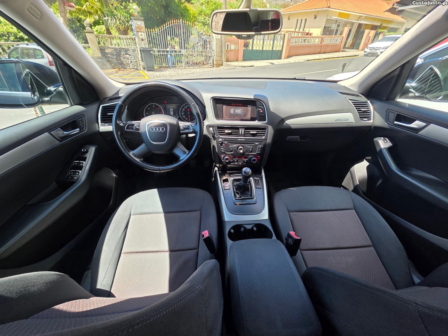Audi Q5 2.0 TDI QUATTRO ULTRA 170CV — fotografia 28