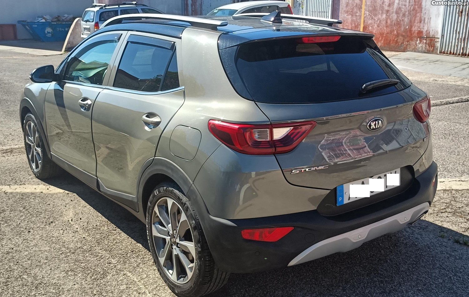 Kia Stonic 1.0 T-GDI 120cv Tech - 20 foto 3