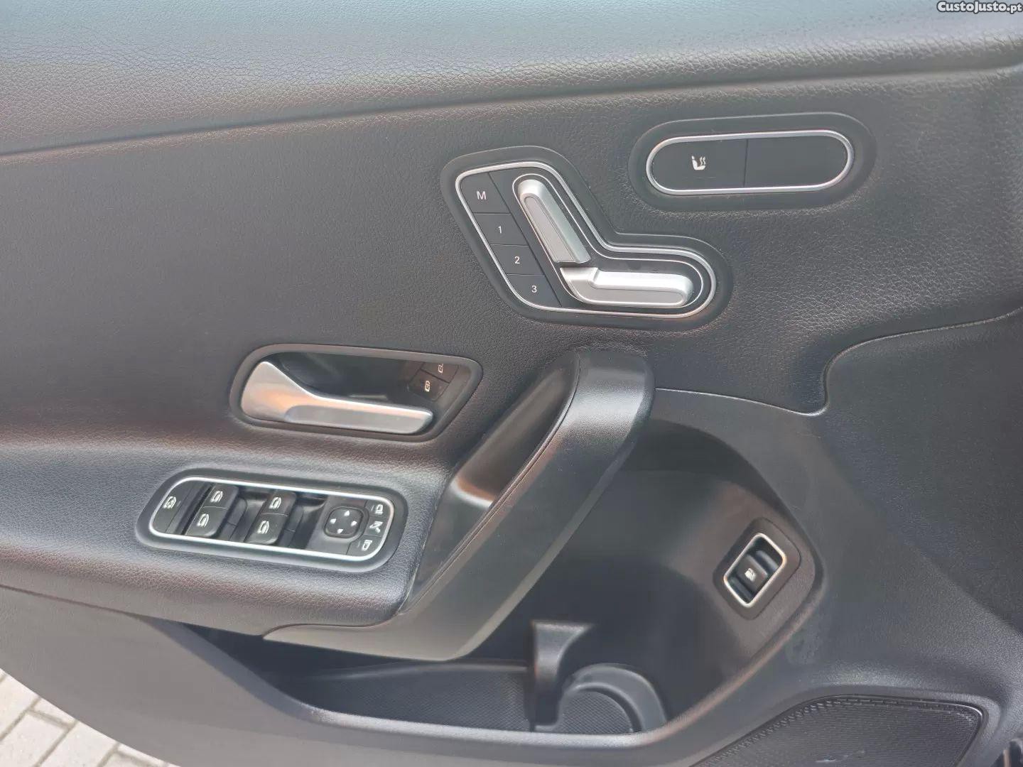 Mercedes-Benz A 250 Style — fotografia 4