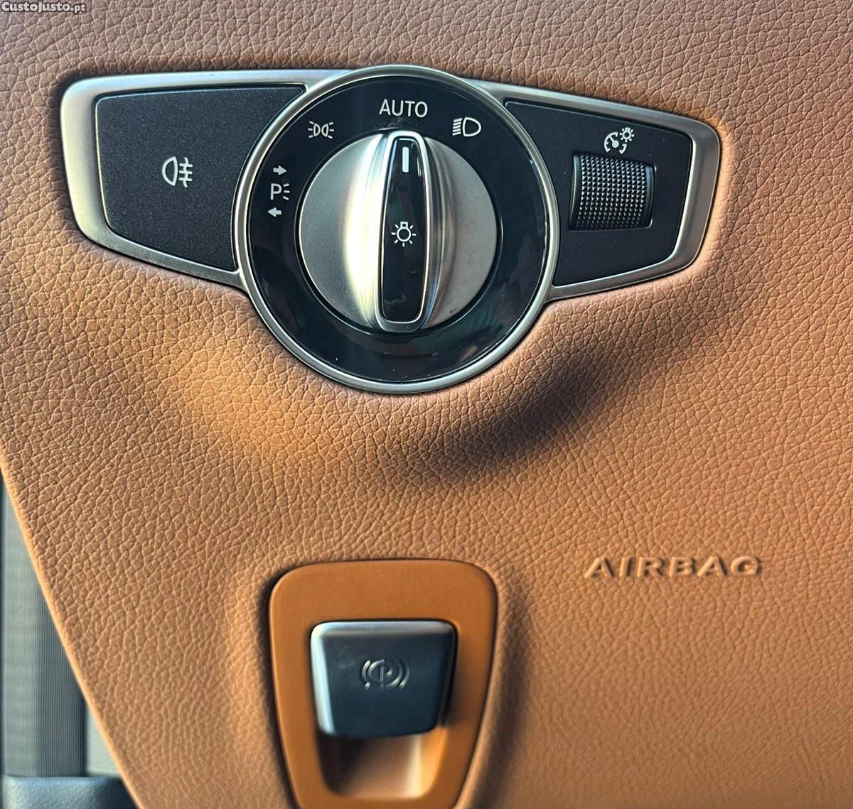 Mercedes-Benz E 300 d AMG Line 4Matic — fotografia 9