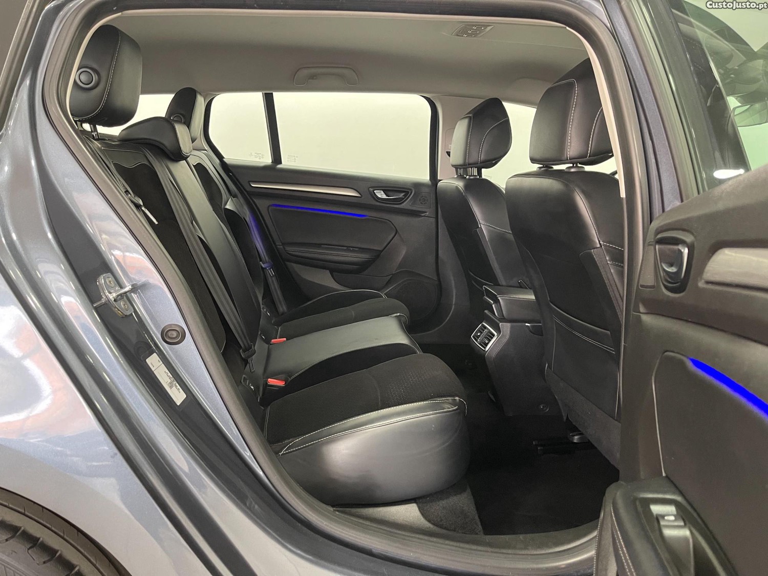 Renault Mégane Sport Tourer 1.6DCI Intens — fotografia 7