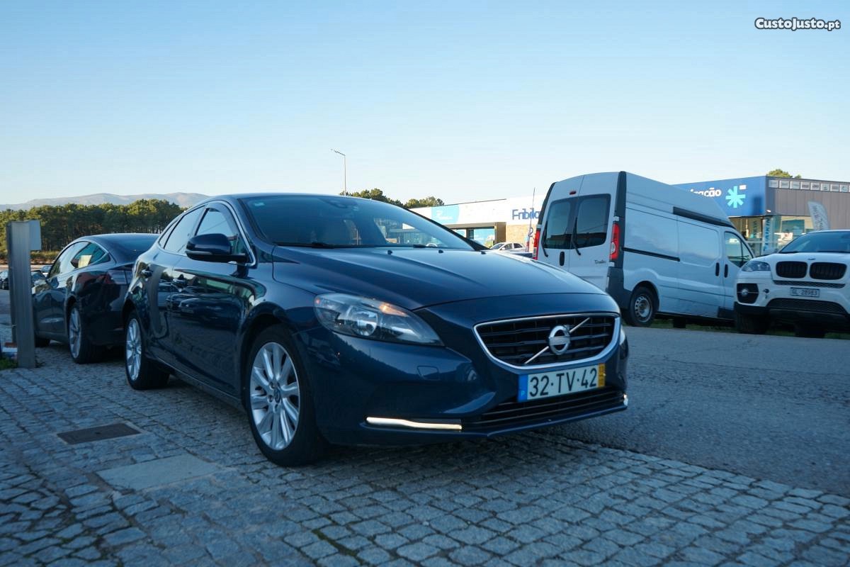 Volvo V40 D2 — photo 3