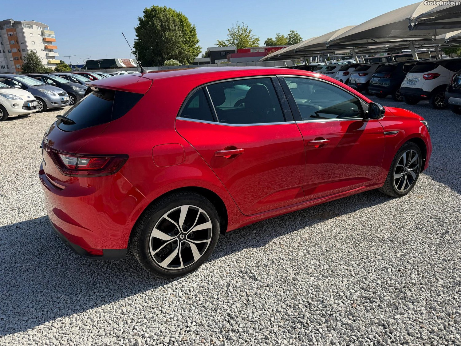Renault Mégane 1.5 Blue dCi Limited J17 — fotografia 9