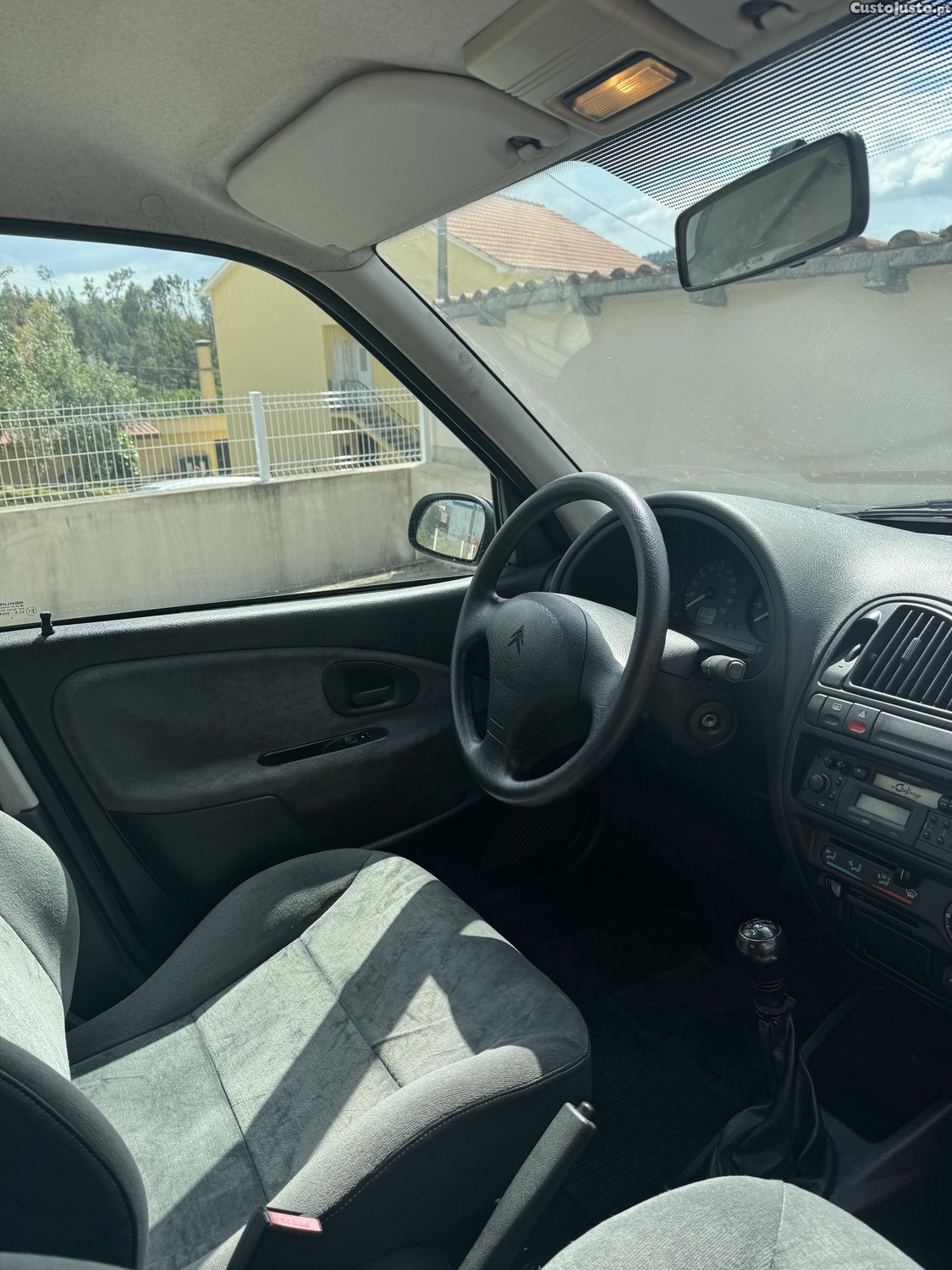 Citroën Saxo 1.1 Exclusive — fotografia 6