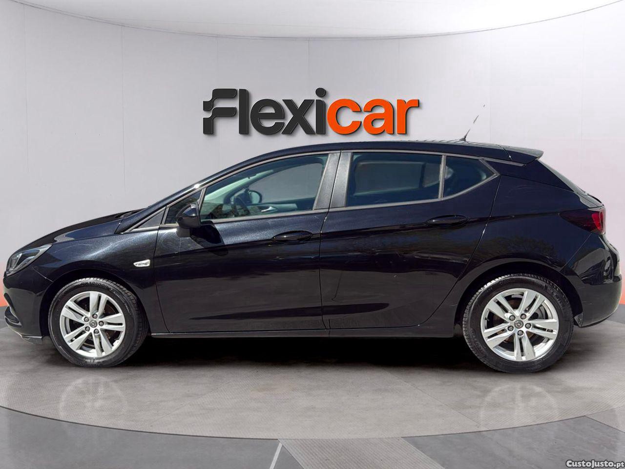 Opel Astra 1.6 CDTI Business Edition — fotografia 14