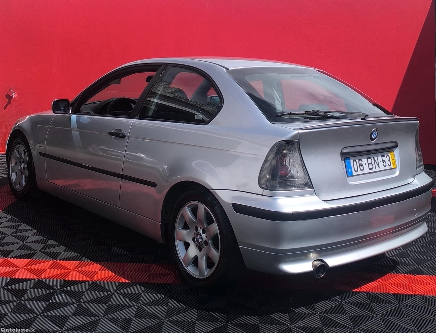 BMW 320 Compact — fotografia 6