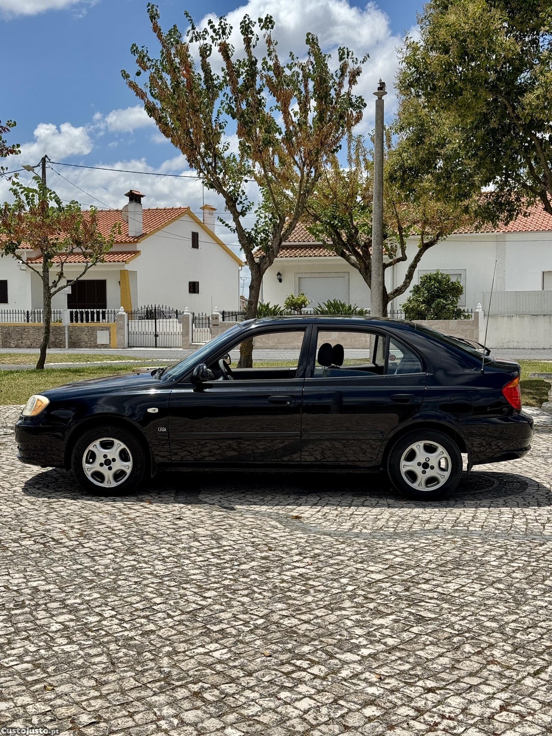 Hyundai Accent 1.5CRDi GLS — fotografia 8