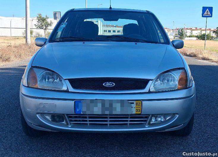 Ford Fiesta ghia — fotografia 10