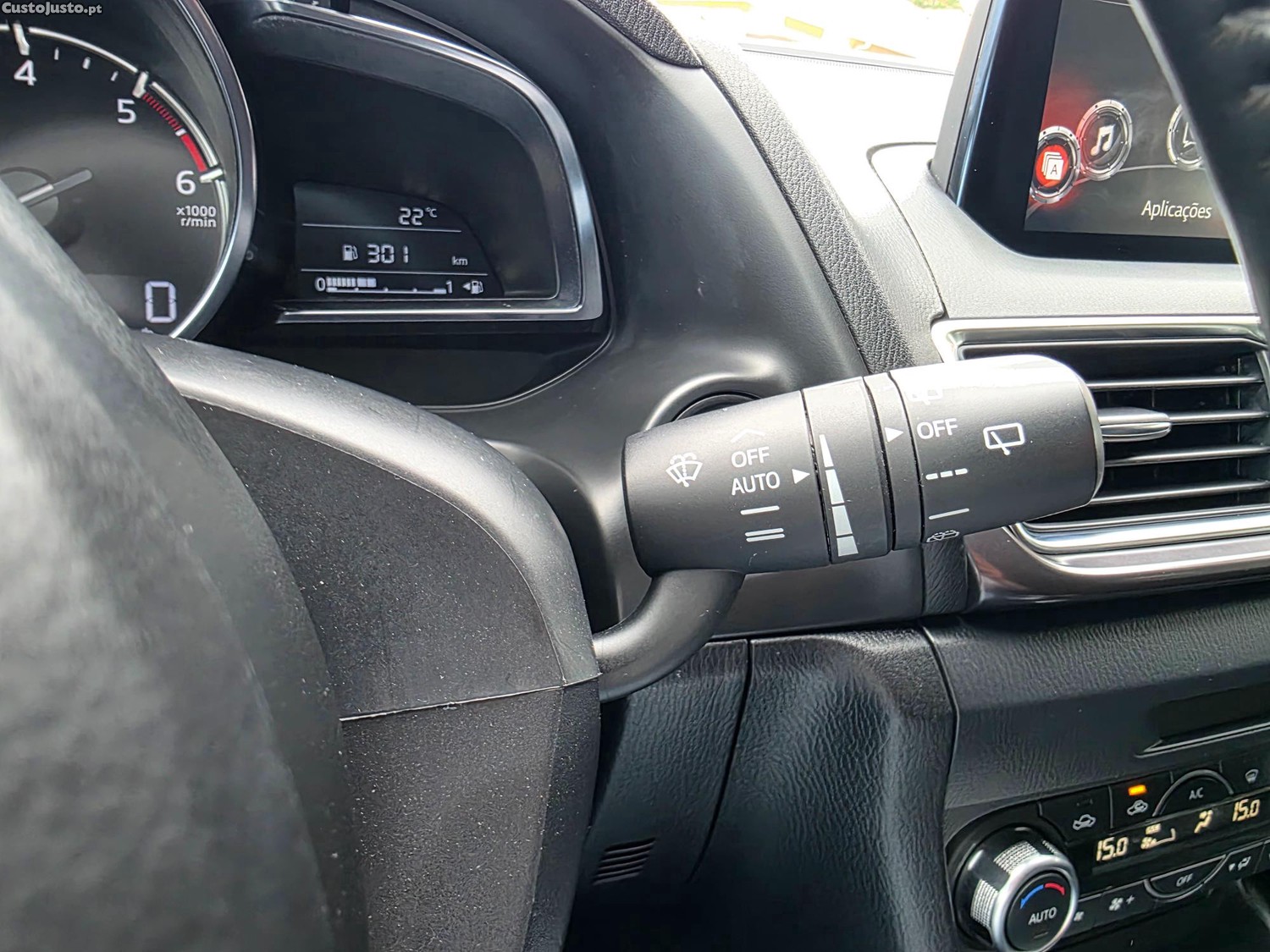 Mazda 3 1.5 SKY-D EXCELLENCE — fotografia 9